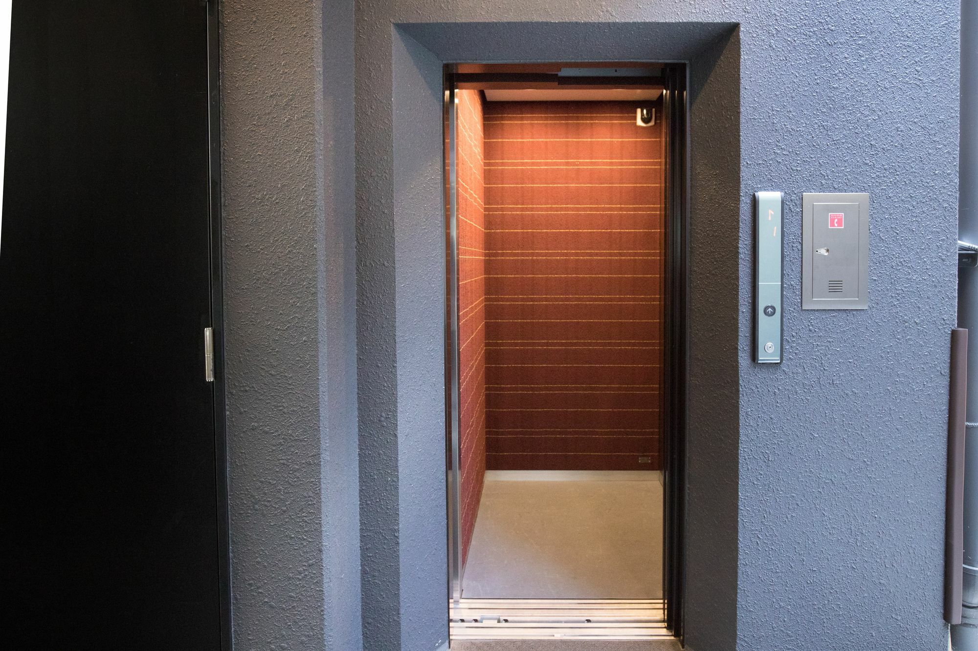Uro Apartment Osaka Eksteriør billede